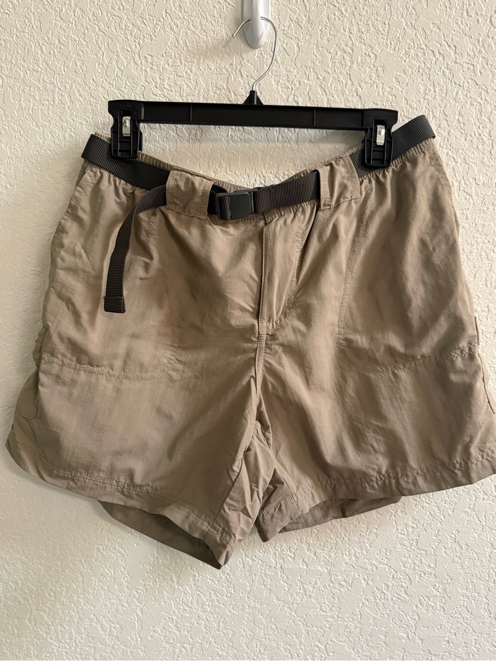 Columbia Women's Tan Hiking Shorts with Belt